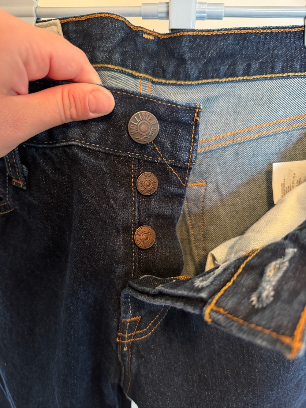 Hollister Men’s Straight Jeans (W32xL30) - Picture 4 of 8